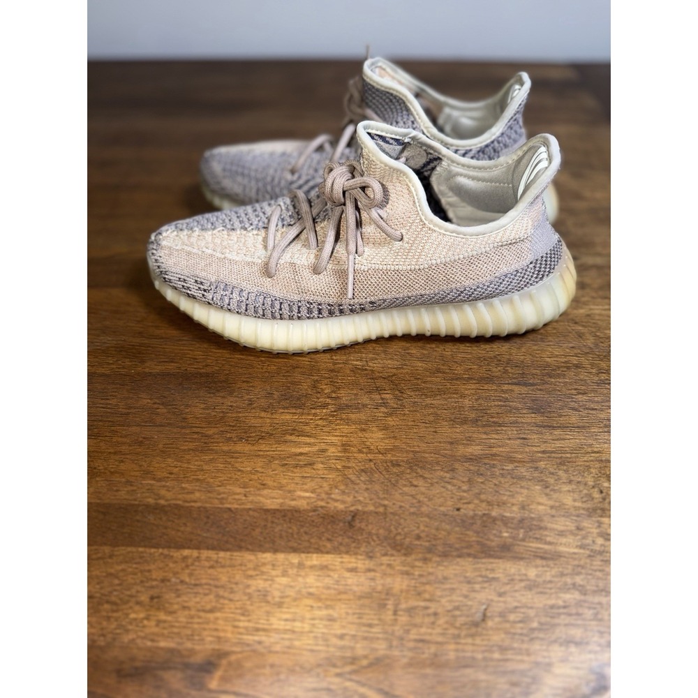 Yeezy x Adidas Boost 350 V2  Ash Pearl Multicolor Knit Fabric Sneakers Sz US 8